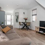 Vakantiehuis \'2Bijzee\' Dicht Bij Domburg En Strand